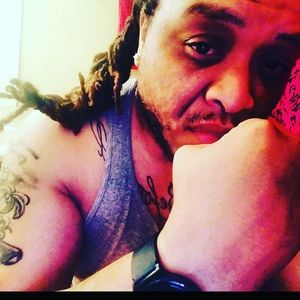 Meet your Posher, Issa